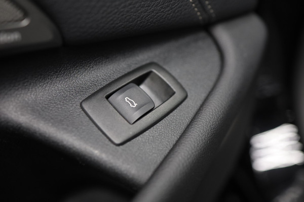 BMW 5 Serie Touring 530i High Executive | Leer |  Elektrisch bedienbare achterklep |
