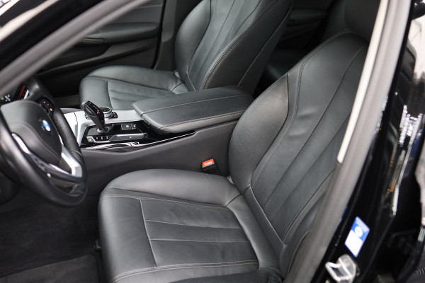 BMW 5 Serie Touring 530i High Executive | Leer |  Elektrisch bedienbare achterklep |
