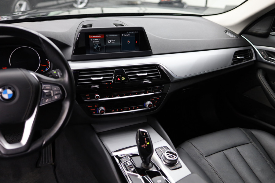 BMW 5 Serie Touring 530i High Executive | Leer |  Elektrisch bedienbare achterklep |