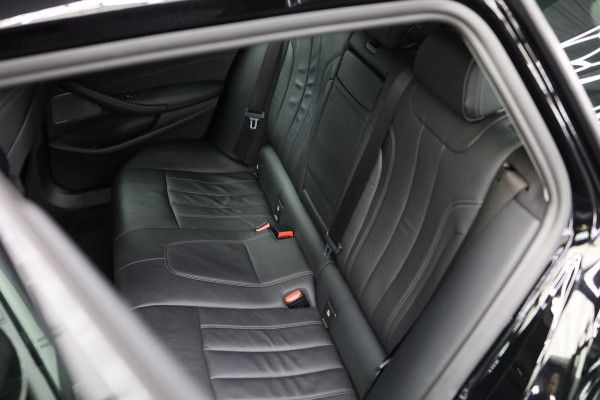 BMW 5 Serie Touring 530i High Executive | Leer |  Elektrisch bedienbare achterklep |