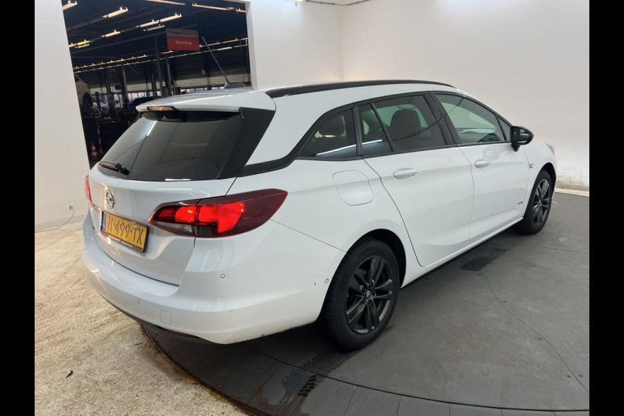 Opel Astra Sports Tourer 1.2 Design & Tech Full LED Airco|ECC Navi Carplay PDC VA + Camera Cruise Control AGR Comfortstoel Lane Assist Privacy Glass Gloss Black Pack