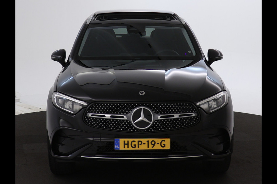 Mercedes-Benz GLC 400 e 4MATIC AMG Plug-In Hybride | AMG Styling | Panorama Schuif-Kanteldak | Trekhaak | 360°-Camera | Stoel en Stuurverwarming | Inclusief 24 maanden MB Certified garantie voor Europa.