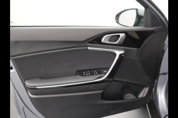 Kia Xceed 1.5 T-GDi DynamicPlusLine - Navigatie - Cruise Control - Apple CarPlay/ Android Auto - Camera - Voorstoelen verwarmd - Fabrieksgarantie tot 03-2031