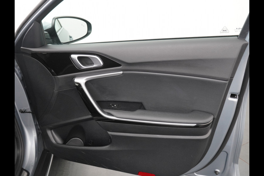 Kia Xceed 1.5 T-GDi DynamicPlusLine - Navigatie - Cruise Control - Apple CarPlay/ Android Auto - Camera - Voorstoelen verwarmd - Fabrieksgarantie tot 03-2031