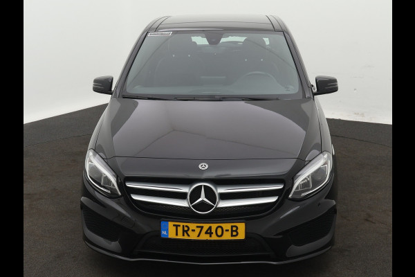 Mercedes-Benz B-Klasse 180 Business Solution AMG | Panoramadak | Trekhaak | Stoelverwarming | Lichtmetalen velgen  | Navigatie | Parking support | Louwman Basispakket  met 1 jaar Bovag Garantie.