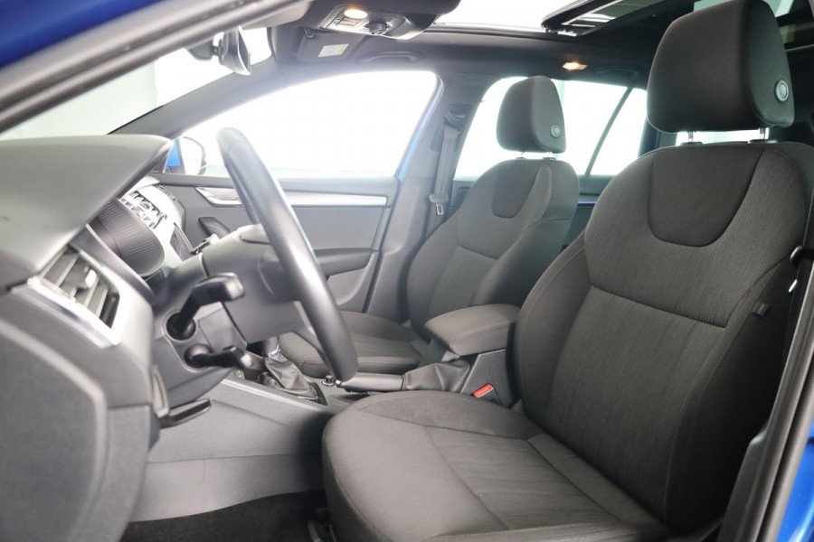 Škoda Octavia Combi 1.5 TSI Greentech Business Edition Plus 150pk Automaat | Panoramadak | Navigatie | Trekhaak | Verwarmbare voorstoelen