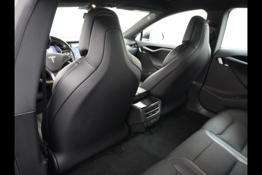 Tesla Model S 75D AWD Dual Engine Luchtvering Enhanced AutoPilot Navi Panorama-Dak Camera Adaptive-Led Premium Connectivity Elektr.Stoel+Geheu 19"Lmv 4WD WiFi App Rijstrookhulp Bordherkenning Acc Dodehoek Detector Mistlampen Verwarmde-Sproeiers €92.000 nieuw