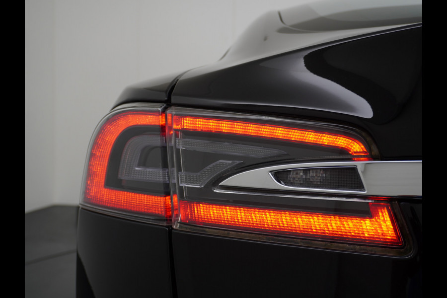 Tesla Model S 75D AWD Dual Engine Luchtvering Enhanced AutoPilot Navi Panorama-Dak Camera Adaptive-Led Premium Connectivity Elektr.Stoel+Geheu 19"Lmv 4WD WiFi App Rijstrookhulp Bordherkenning Acc Dodehoek Detector Mistlampen Verwarmde-Sproeiers €92.000 nieuw