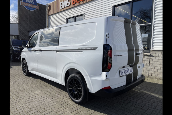 Ford Transit Custom 340 2.0 TDCI 130pk L2H1 Sport originele DC 5 persoons / rijlklaar € 42.950 ex btw / lease vanaf € 769 / 18 inch velgen 4 seizoenen banden / nieuwe bus BPM vrij !