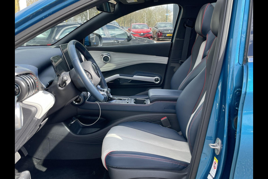 BYD ATTO 3 Design COMPLETE AUTO | RIJKLAAR INCL. FABR. GARANTIE T/M 2028 | AANDRIJFLIJN EN ACCU ZELFS T/M 2030