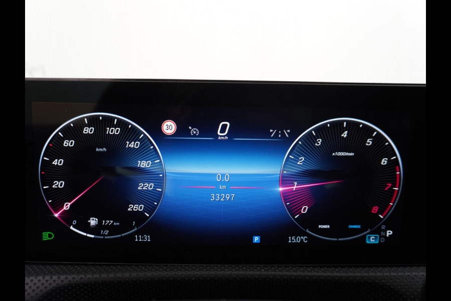 Mercedes-Benz A-Klasse 200 AMG Line RIJKLAARPRIJS INCL. 12 MND. BOVAGGARANTIE | PANO | CAMERA | AMBILIGHT