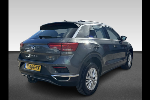 Volkswagen T-Roc 1.5 TSI Style  automaat | trekhaak | Active Info Display | LED koplampen