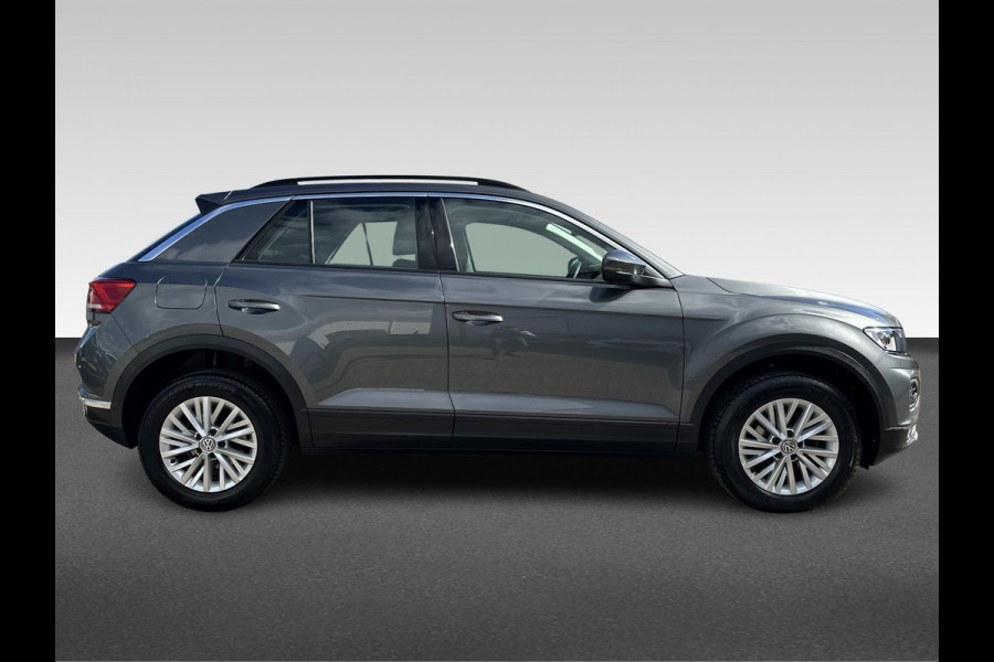 Volkswagen T-Roc 1.5 TSI Style  automaat | trekhaak | Active Info Display | LED koplampen