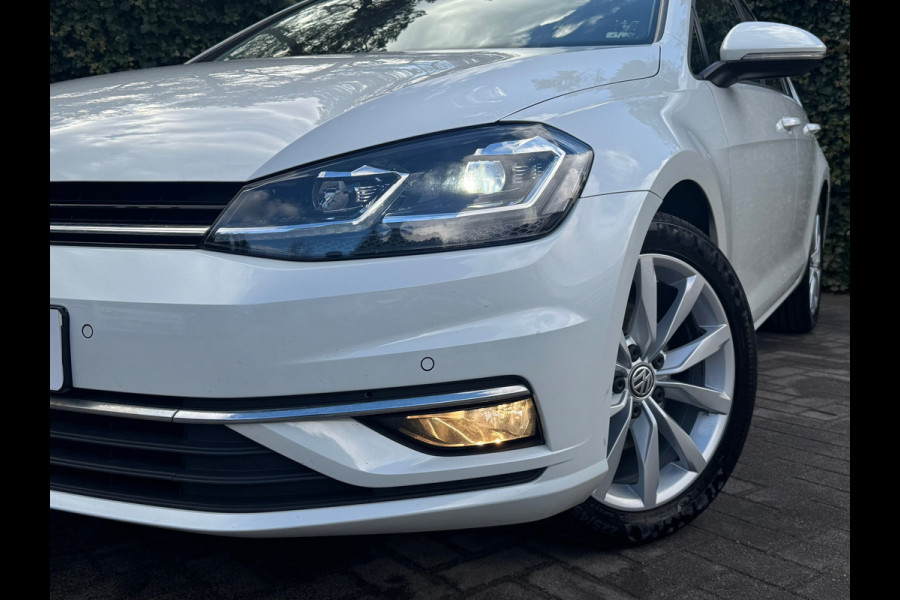 Volkswagen Golf 1.5 TSI Highline PANO/NAVI/CAMERA/LED/SPORTSTOELEN/CLIMATE/PARELMOER !