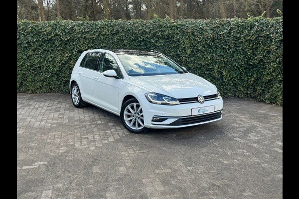 Volkswagen Golf 1.5 TSI Highline PANO/NAVI/CAMERA/LED/SPORTSTOELEN/CLIMATE/PARELMOER !