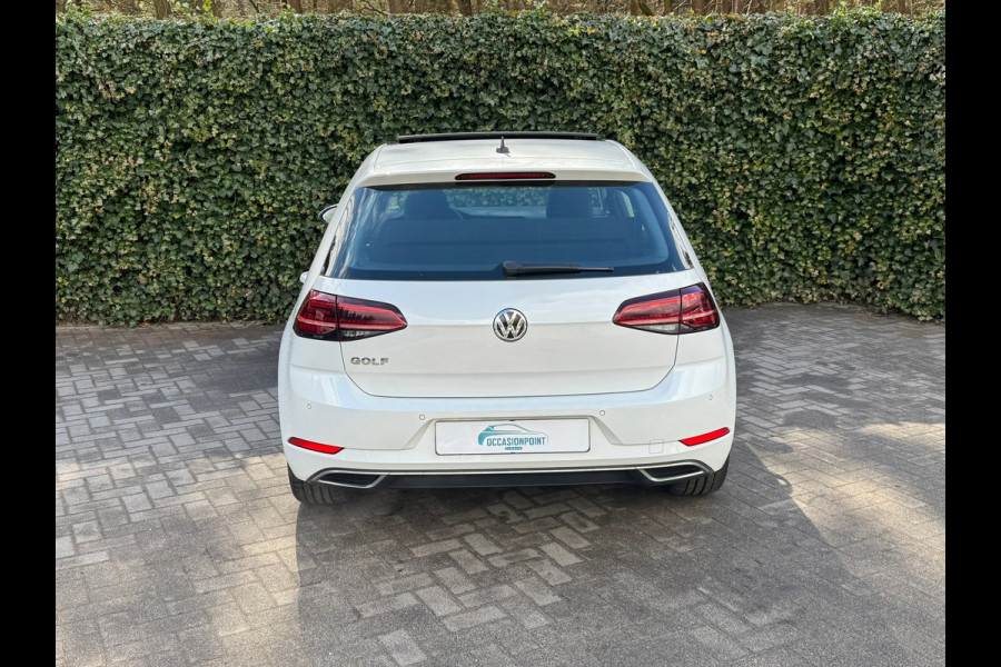 Volkswagen Golf 1.5 TSI Highline PANO/NAVI/CAMERA/LED/SPORTSTOELEN/CLIMATE/PARELMOER !