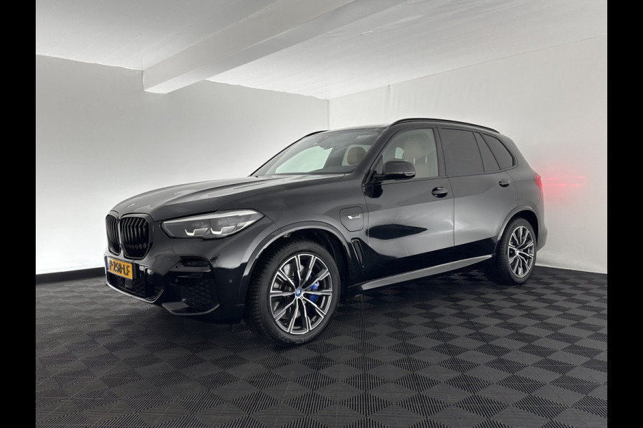 BMW X5 xDrive45e Executive M-Sport-Pack (INCL.BTW) *LEATHER | FULL-LED | MEMORY-PACK | DIGI-COCKPIT | HIFIS-SOUND | COMFORT-SEATS | NAVI-FULLMAP | CAMERA | DAB+ | 20''ALU | TOWBAR | ECC | PDC*