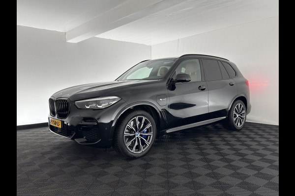 BMW X5 xDrive45e Executive M-Sport-Pack (INCL.BTW) *LEATHER | FULL-LED | MEMORY-PACK | DIGI-COCKPIT | HIFIS-SOUND | COMFORT-SEATS | NAVI-FULLMAP | CAMERA | DAB+ | 20''ALU | TOWBAR | ECC | PDC*