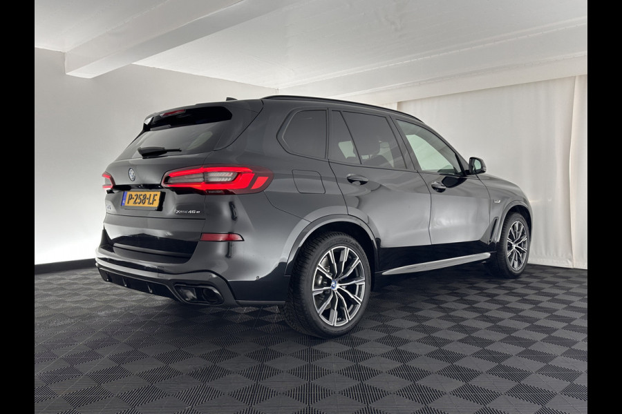 BMW X5 xDrive45e Executive M-Sport-Pack (INCL.BTW) *LEATHER | FULL-LED | MEMORY-PACK | DIGI-COCKPIT | HIFIS-SOUND | COMFORT-SEATS | NAVI-FULLMAP | CAMERA | DAB+ | 20''ALU | TOWBAR | ECC | PDC*