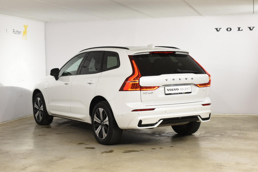 Volvo XC60 T6 350PK Automaat Plug-in hybrid AWD Plus Dark / Adaptive Cruise control / Stoelverwarming v+a / Stuurverwarming / Elektr. achterklep  / Panoramadak / Harman Kardon / 360 camera