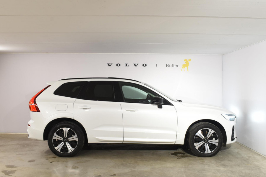 Volvo XC60 T6 350PK Automaat Plug-in hybrid AWD Plus Dark / Adaptive Cruise control / Stoelverwarming v+a / Stuurverwarming / Elektr. achterklep  / Panoramadak / Harman Kardon / 360 camera