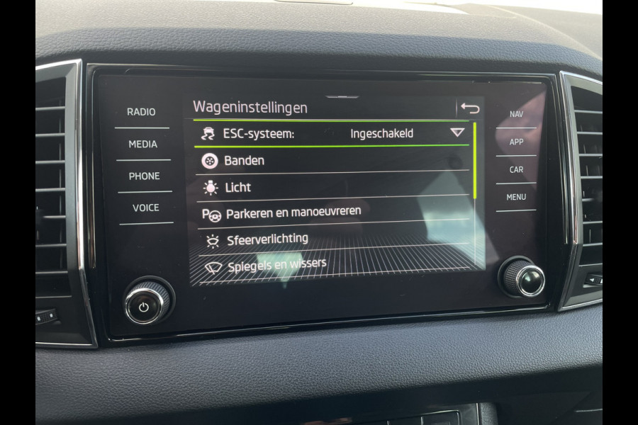 Škoda Karoq 1.5 TSI ACT Style | LED | Navi | Virtual Cockpit | Carplay | Camera