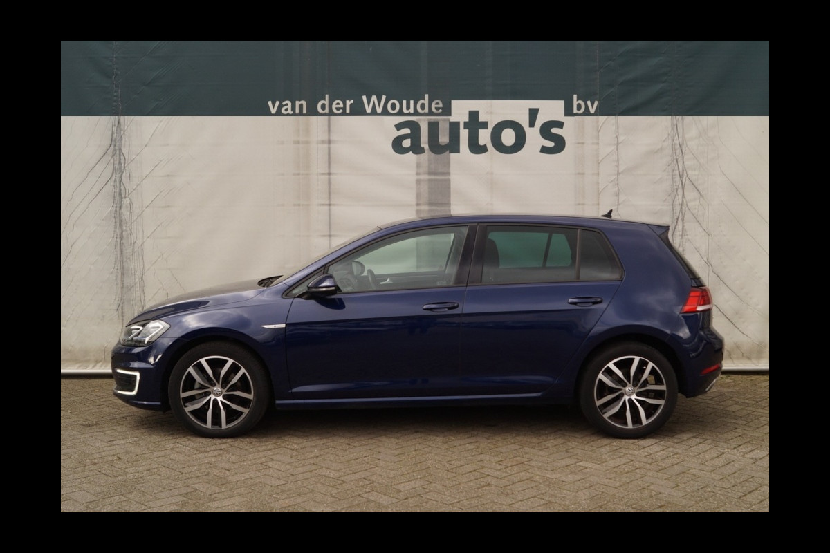 Volkswagen e-Golf 36kWh Automaat -NAVI-LEER-ACC-LED-ECC-PDC-