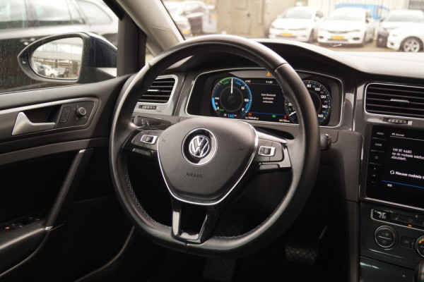 Volkswagen e-Golf 36kWh Automaat -NAVI-LEER-ACC-LED-ECC-PDC-