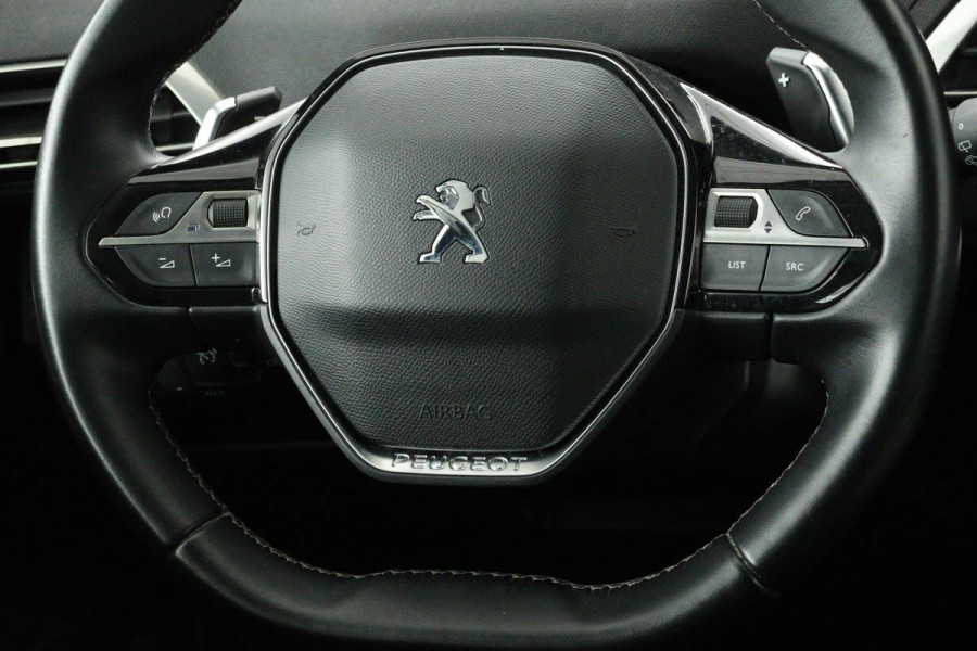 Peugeot 3008 1.6 Hybrid Allure | Stoelverwarming | Adaptive cruise | Camera | Carplay | Half leder | Navigatie | PDC | Sfeerverlichting | Full LED