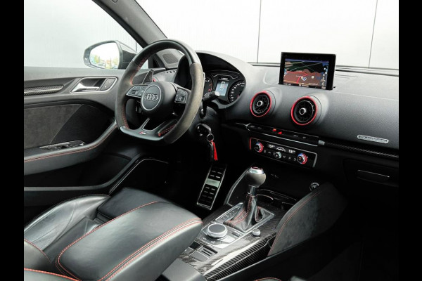 Audi RS3 2.5 TFSI Quattro / Pano / B&O / Akra / LED / Camera