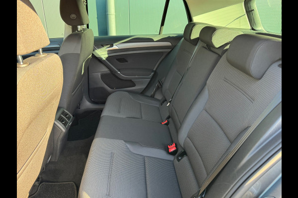 Volkswagen Golf 1.0 TSI Comfortline * AppleCarPlay * Cruise * Trekhaak * PDC *