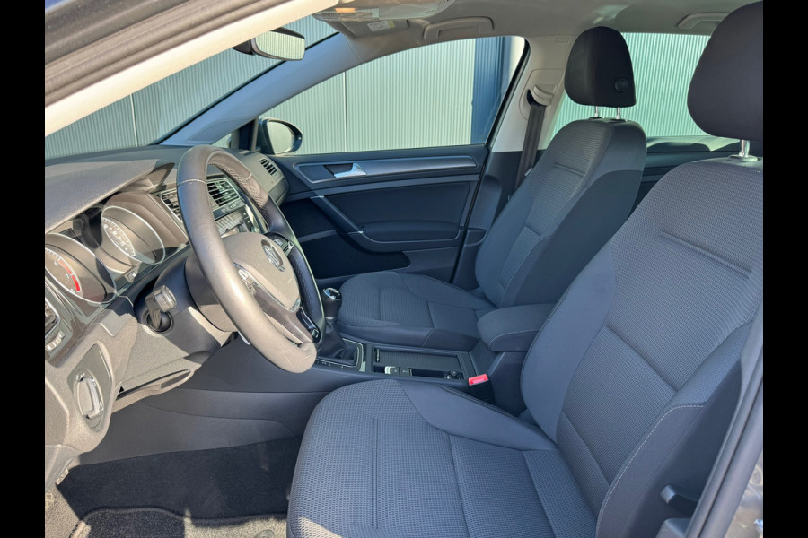 Volkswagen Golf 1.0 TSI Comfortline * AppleCarPlay * Cruise * Trekhaak * PDC *