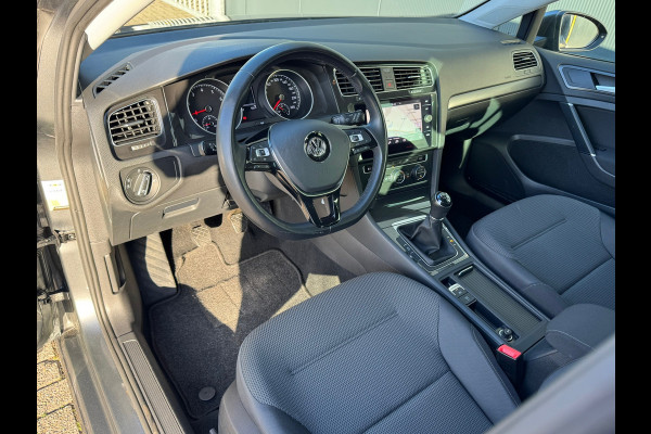 Volkswagen Golf 1.0 TSI Comfortline * AppleCarPlay * Cruise * Trekhaak * PDC *