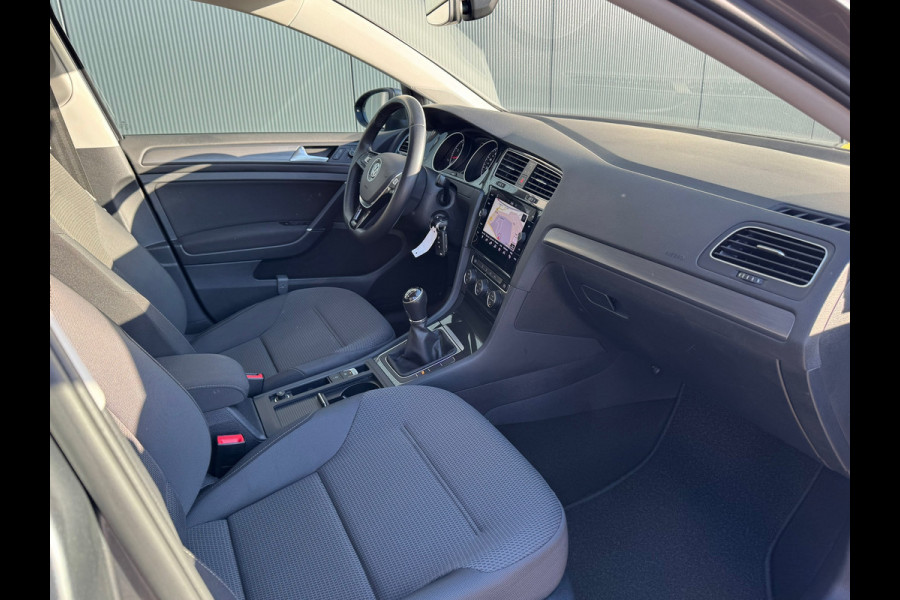 Volkswagen Golf 1.0 TSI Comfortline * AppleCarPlay * Cruise * Trekhaak * PDC *