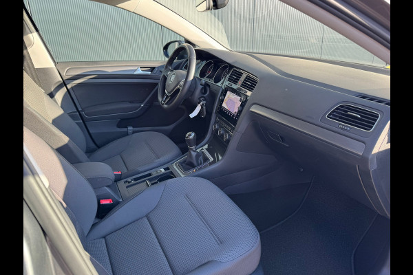 Volkswagen Golf 1.0 TSI Comfortline * AppleCarPlay * Cruise * Trekhaak * PDC *