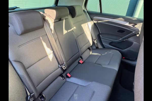 Volkswagen Golf 1.0 TSI Comfortline * AppleCarPlay * Cruise * Trekhaak * PDC *
