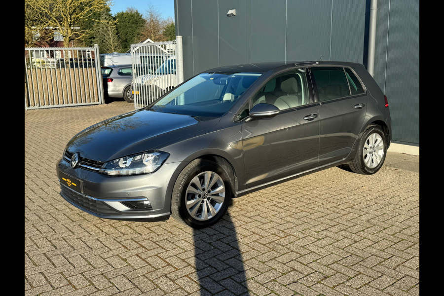 Volkswagen Golf 1.0 TSI Comfortline * AppleCarPlay * Cruise * Trekhaak * PDC *