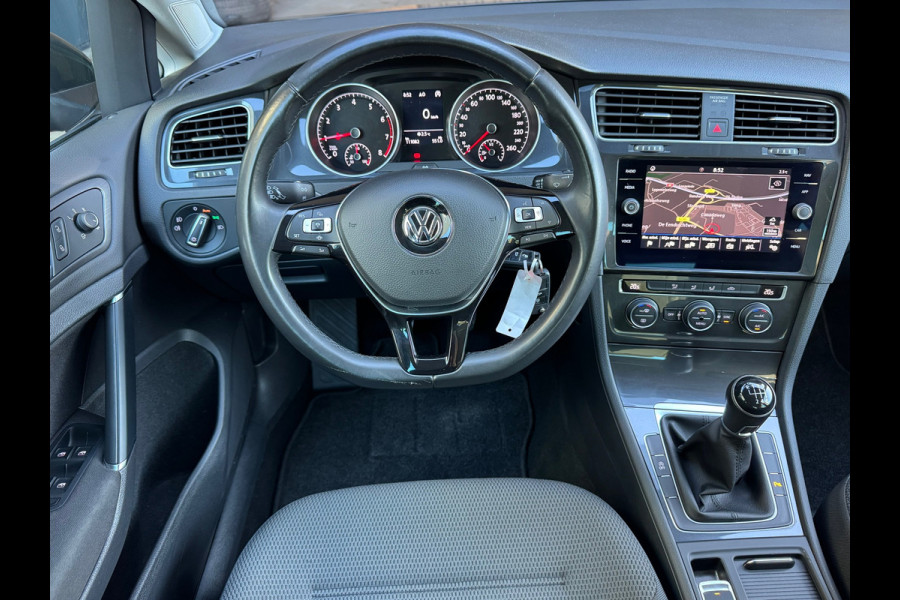Volkswagen Golf 1.0 TSI Comfortline * AppleCarPlay * Cruise * Trekhaak * PDC *
