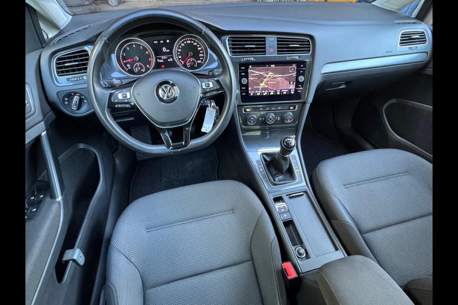 Volkswagen Golf 1.0 TSI Comfortline * AppleCarPlay * Cruise * Trekhaak * PDC *