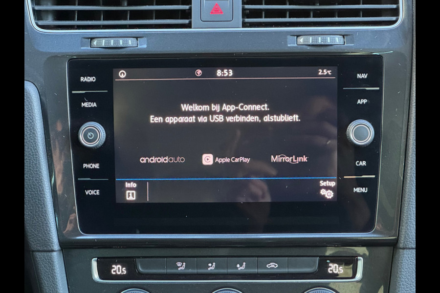 Volkswagen Golf 1.0 TSI Comfortline * AppleCarPlay * Cruise * Trekhaak * PDC *