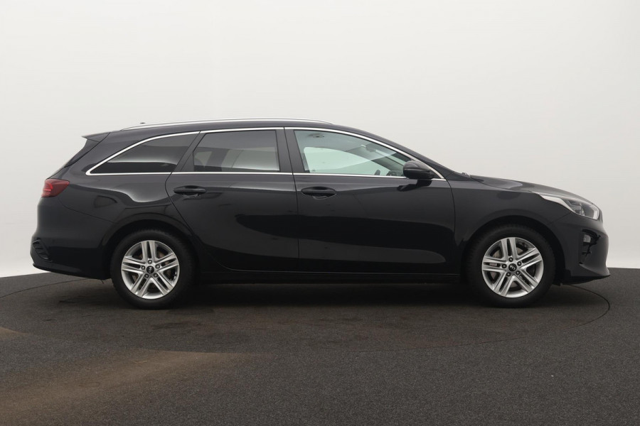 Kia Ceed Sportswagon 1.4 T-GDi DynamicPlusLine(NL-auto, 1e Eig, Dealer OnderH, Camera, Carplay, Stuur/StoelV, Lane Assist, Etc)