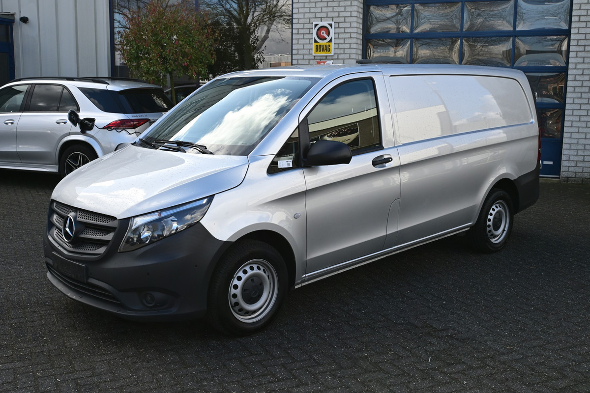 Mercedes-Benz Vito 114 CDI L2 Bott werkplaatsinrichting, Navigatie met camera