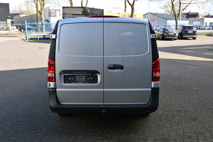 Mercedes-Benz Vito 114 CDI L2 Bott werkplaatsinrichting, Navigatie met camera