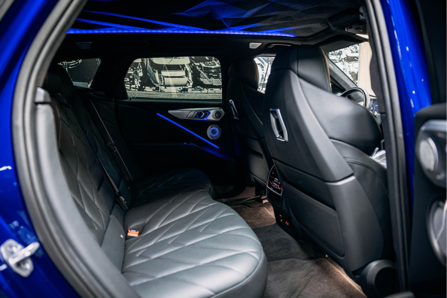 BMW XM PHEV 30 kWh  XM | BTW auto | B&W | Driver package