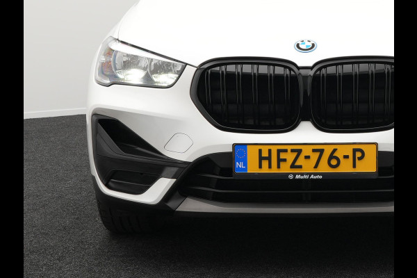 BMW X1 xDrive25e Sportline Plug in Hybrid PHEV | Panodak | Apple Carplay | 19"L.M | Lederen Sportstoelen | DAB | Harman Kardon | Head Up | Stuurverwarming |