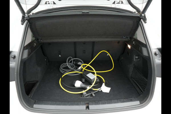 BMW X1 xDrive25e Sportline Plug in Hybrid PHEV | Panodak | Apple Carplay | 19"L.M | Lederen Sportstoelen | DAB | Harman Kardon | Head Up | Stuurverwarming |