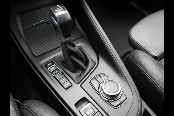 BMW X1 xDrive25e Sportline Plug in Hybrid PHEV | Panodak | Apple Carplay | 19"L.M | Lederen Sportstoelen | DAB | Harman Kardon | Head Up | Stuurverwarming |