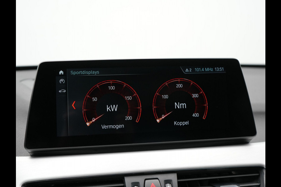 BMW X1 xDrive25e Sportline Plug in Hybrid PHEV | Panodak | Apple Carplay | 19"L.M | Lederen Sportstoelen | DAB | Harman Kardon | Head Up | Stuurverwarming |