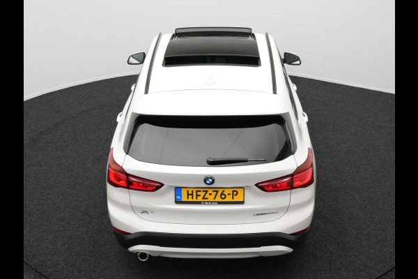 BMW X1 xDrive25e Sportline Plug in Hybrid PHEV | Panodak | Apple Carplay | 19"L.M | Lederen Sportstoelen | DAB | Harman Kardon | Head Up | Stuurverwarming |