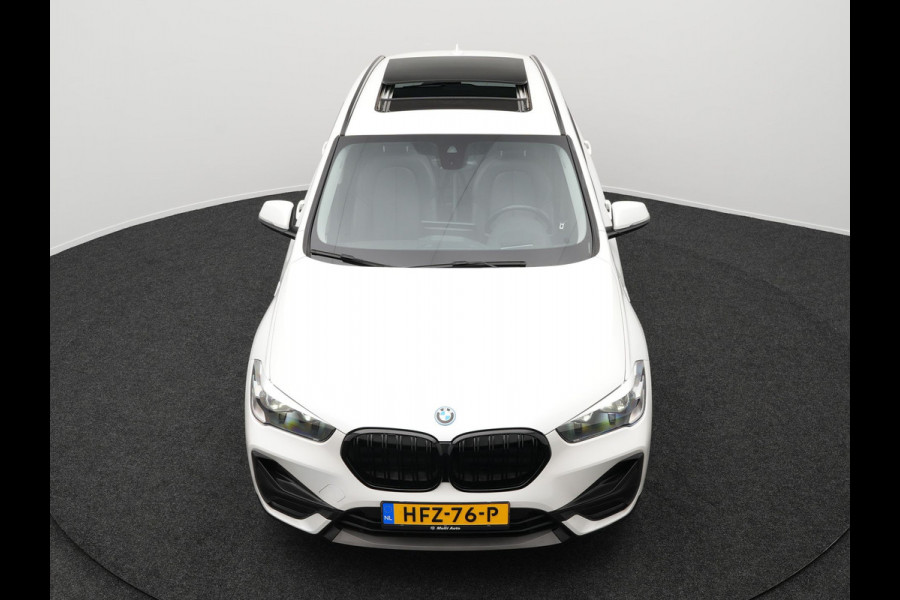 BMW X1 xDrive25e Sportline Plug in Hybrid PHEV | Panodak | Apple Carplay | 19"L.M | Lederen Sportstoelen | DAB | Harman Kardon | Head Up | Stuurverwarming |